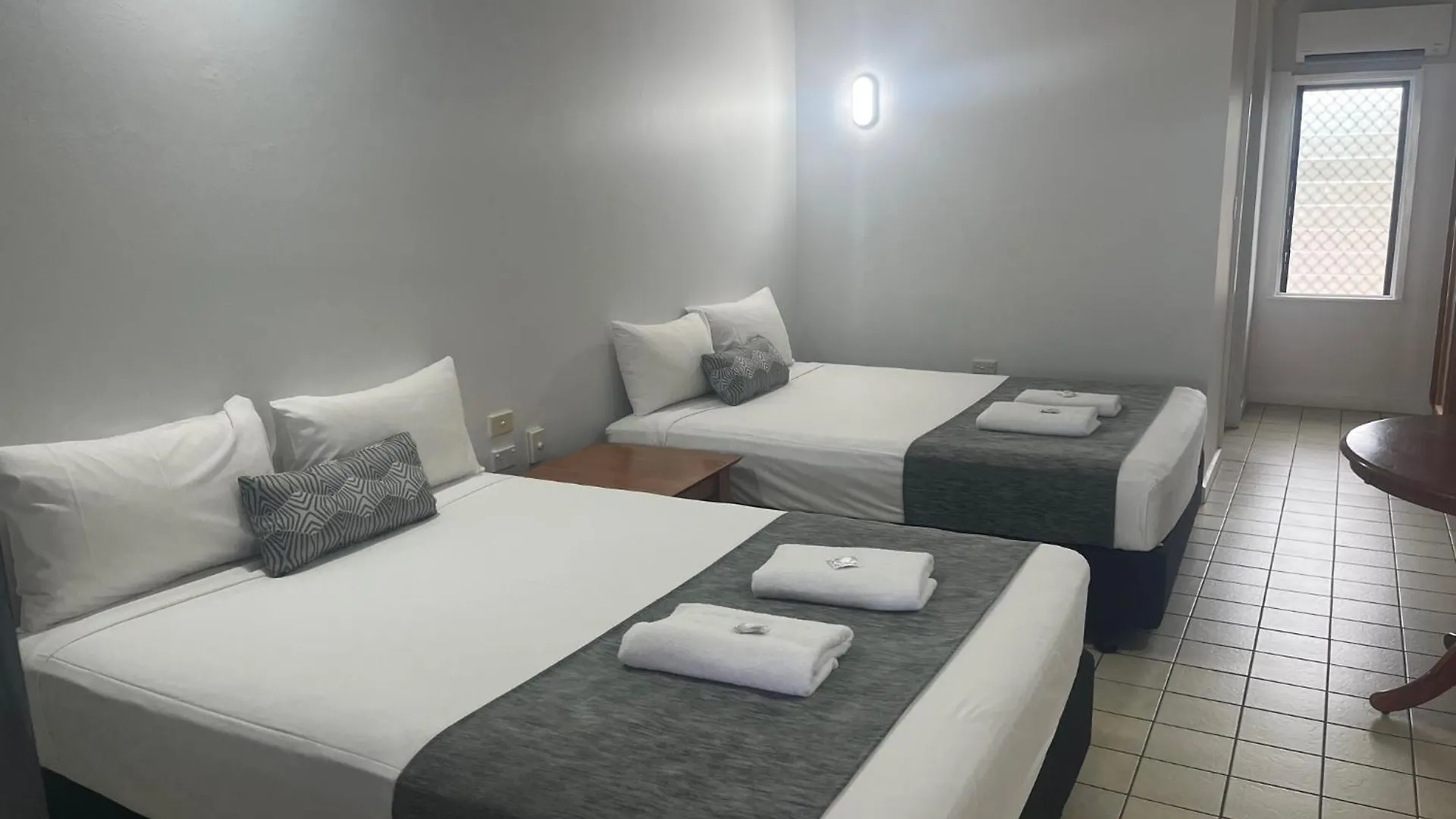 Lucinda Village Hotel